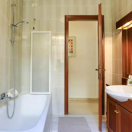 Vr Holiday Il Giardino Dei Glicini Apartamento *