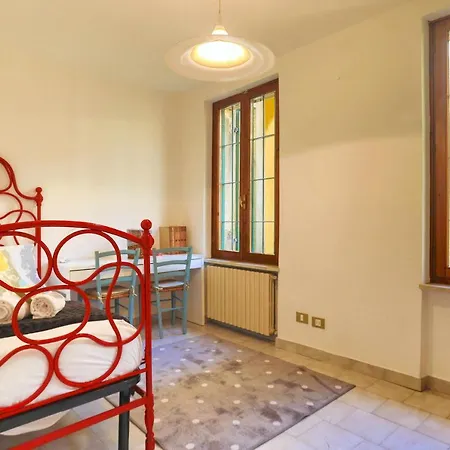 Vr Holiday Il Giardino Dei Glicini Apartamento *