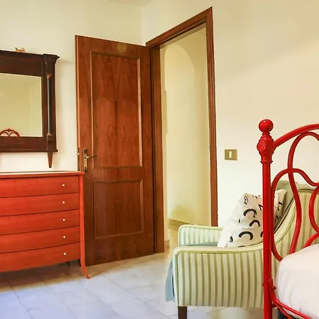 Apartamento Vr Holiday Il Giardino Dei Glicini